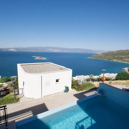 Villa With The Pool And Sea View, As You Can Have A Pleasant Time On Your Balcony Bogazici