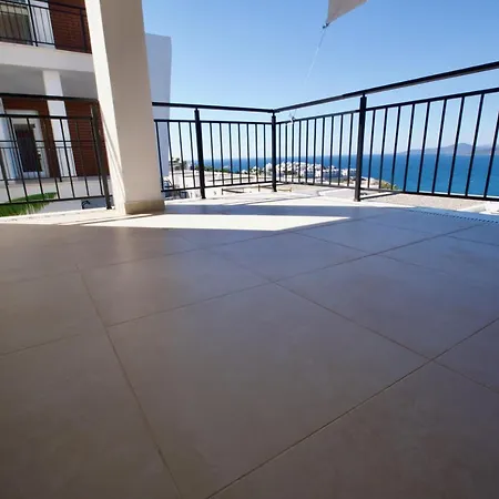 With The Pool And Sea View, As You Can Have A Pleasant Time On Your Balcony Villa *